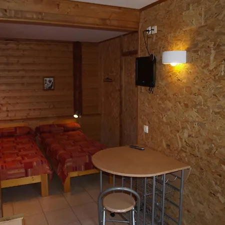 Couette-café L'abri D'arlos Arlos