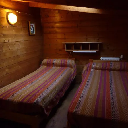 L'abri D'arlos Bed & Breakfast Arlos