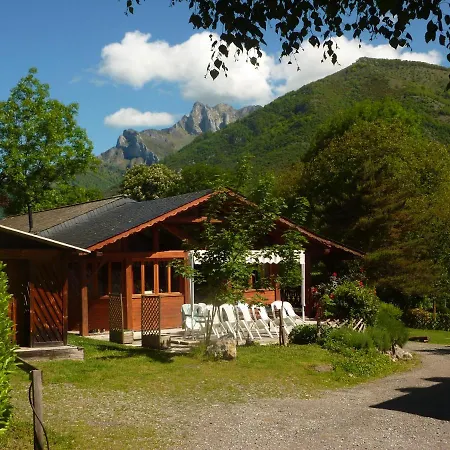 L'abri D'arlos Bed & Breakfast Arlos